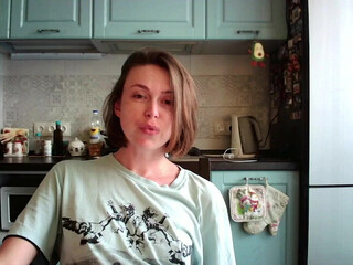 monika_and_max amazing chicks show cap