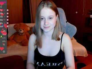 lil_eva_ Flirty chick