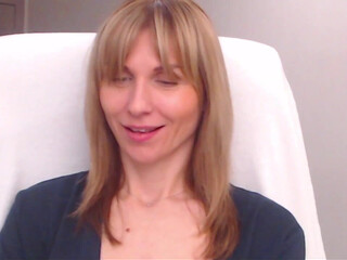 lady_ada shrewd bitch licks anus girlfriend