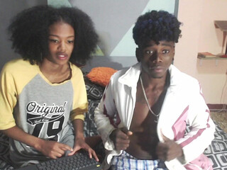 leeryc_and_jheremy busty latina masturbates with a pussy