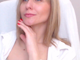 lady_ada predatory panther craves to cum in the process of jerking