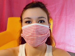 internet_famous pretty mare fucked by sex machine