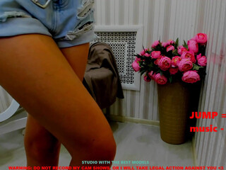 alexis_coy_ blonde goddess is dug into both holes.