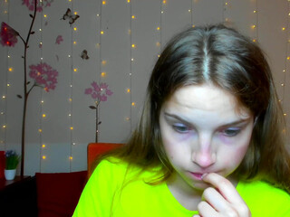 ameliabond Young prankster