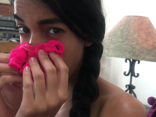 Helena Price OnlyFans aka IAmHelenaPrice sucks rubber penis