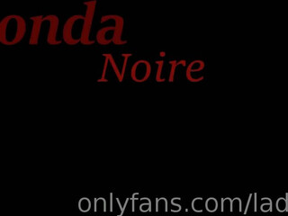 Anaconda Noire onlyfans nude bitch fucks anus ass