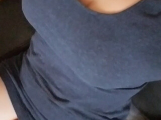 Anaconda Noire onlyfans a doll gently masturbates the cap