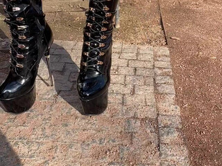 slavenagoddess beautiful chick fucks a fat man