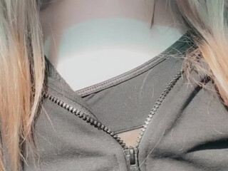 guesswhox2 crazy babe sucking
