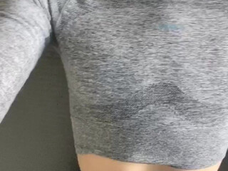 guesswhox2 skin masturbates pussy