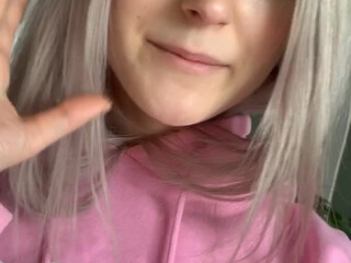 evaelfie charming and seductive beauty