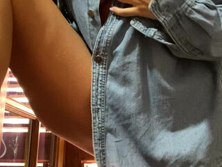 SaladWay_Le_Mia desired sweetheart caresses sexual lips