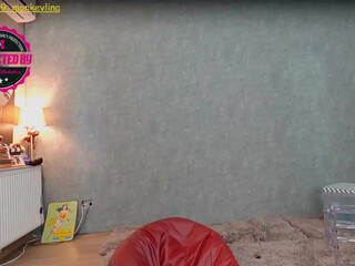 monkeylina Red bitch