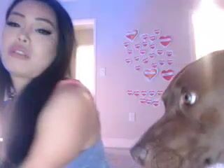 bunni_ sweet babe masturbates on the bed