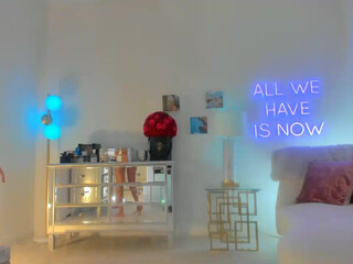 a_name__ Insatiable Hide