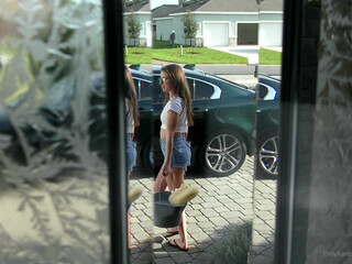 kittytinypaws hot babe jerking off her cunt