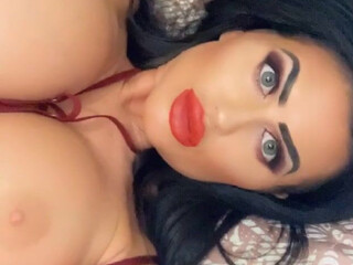 emmaamodel exquisite slut shows juicy ass