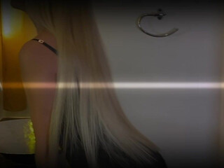 sofie_sofie slutty female has pussy fucked