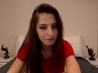 ghostyboo great girl fucks shaved cunt