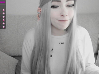 good_day_ delightful chick fucks herself hard