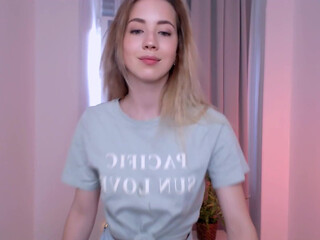 emmi_rosee pleasant babe touches sexual lips with fingers