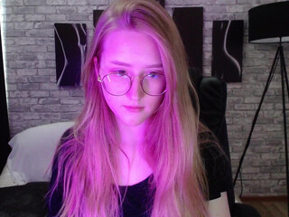 joan_gray busty brunette caresses shaved vagina