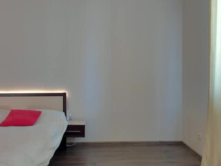 Phoesweet wonderful redhead sexy poses for the camera