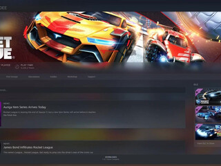 Meerdere sweet lady caresses pussy