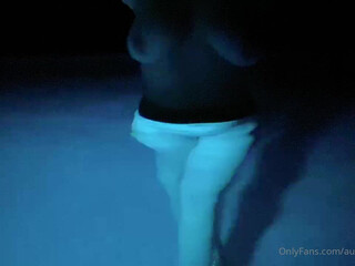 autumnvondoe cute bitch fucks pussy with phallus