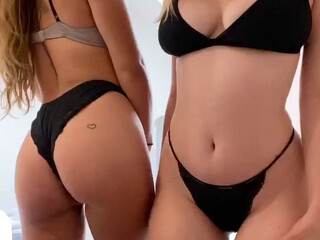 laurenelizabeth gentle erotic spinning at the chair