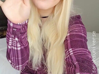 sarahsuniverse petite hottie passionately jerks off her cunt