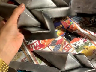 feliciavoxcosplay busty blonde masturbating shaved vagina