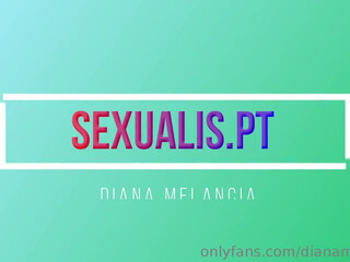 Diana stunning slut dabbles with dildo