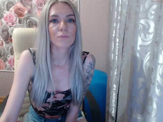 toolovelyrose slut in stockings fucks clit