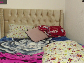 angelica_sol_ cute bitch caresses sex lips