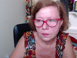 adelewildx young slut fucking pussy phallus