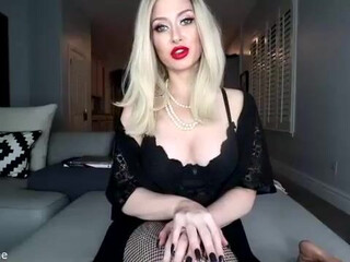 Roxana Rae busty nymph fucked cunt