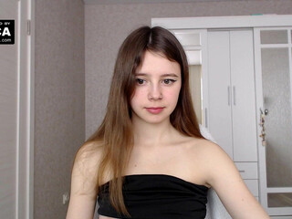 piggypristy hot lady furiously twirling big ass