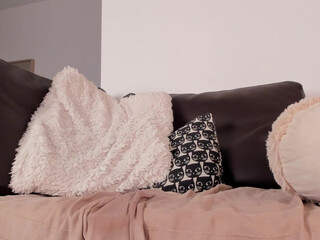 kiss__it__better february 2021