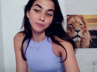 mary_dall skinny babe pleases with her appearance