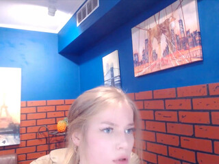 leiavelvet Vicious brunette