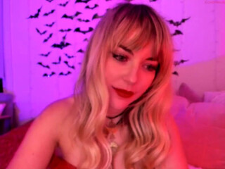 emmastarseed Exciting damsel