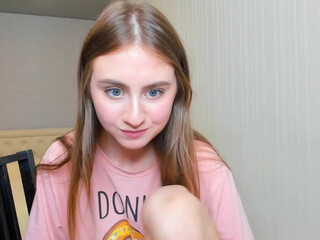 elizabeth_wong Come and take me in private