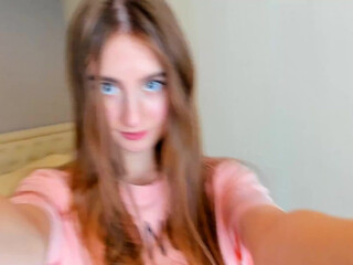 elizabeth_wong busty woman mandrids cap