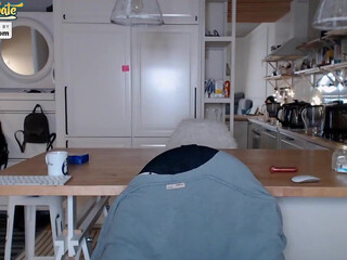 mikimakey Blonde trash