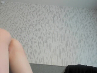 ketrin_blu shows chest