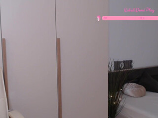 Valeria_green99 busty  girl  fingering her pussy with a vibrator