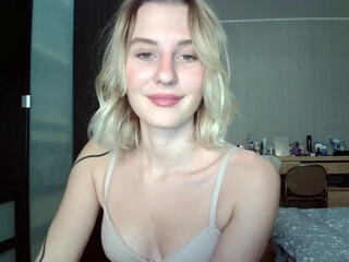 shining_beam cute lady undresses in front of the camera