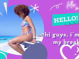 sexyycutte_ chick in