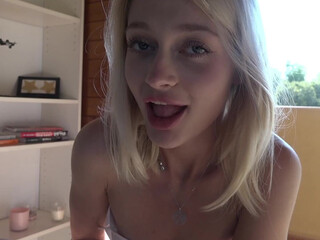 joobeelee cam kitty play with hole |fans webpussi|